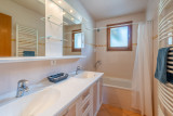 la salle de bains appartement4chambres-chaletciboulette.laclusaz
