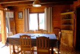 demima-table-chalet-lesconfins-laclusaz