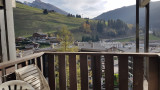 locationGrizzli-laperrière-vuemontagne-laclusaz