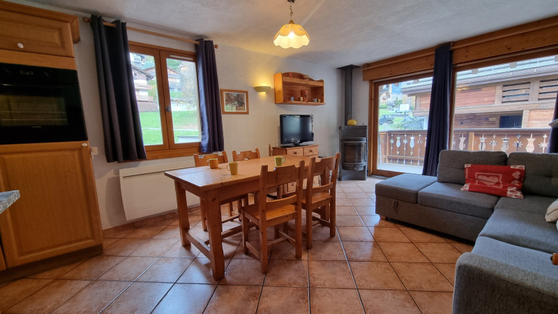 coin salon appartement2chambres-lenant-prèspistes-laclusaz
