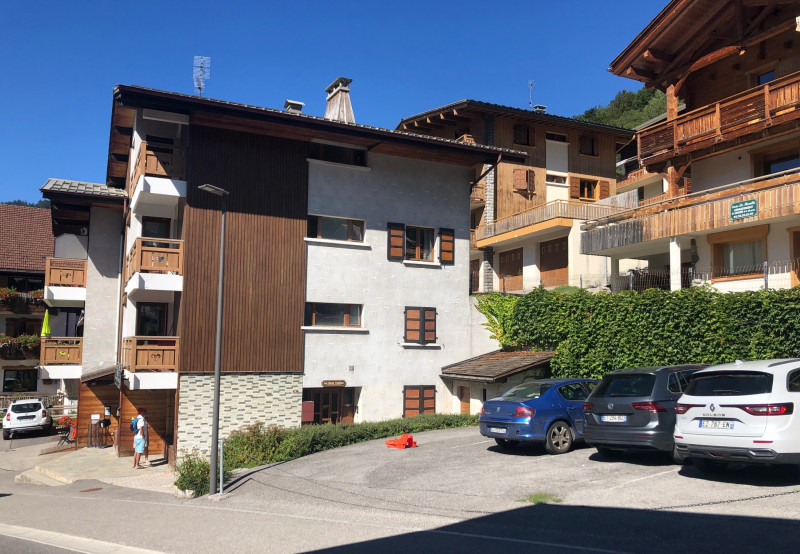 deux-vallees-parking-21536